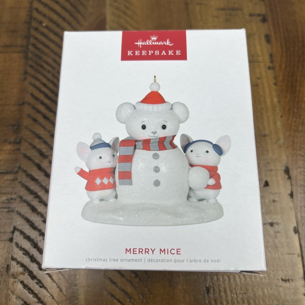 2022 Hallmark Keepsake Christmas Ornament Merry Mice Building A Snowman